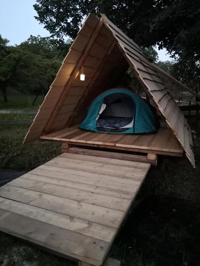 Kamp Na Otoku - Ljubno Ob Savinji Hotel Екстериор снимка