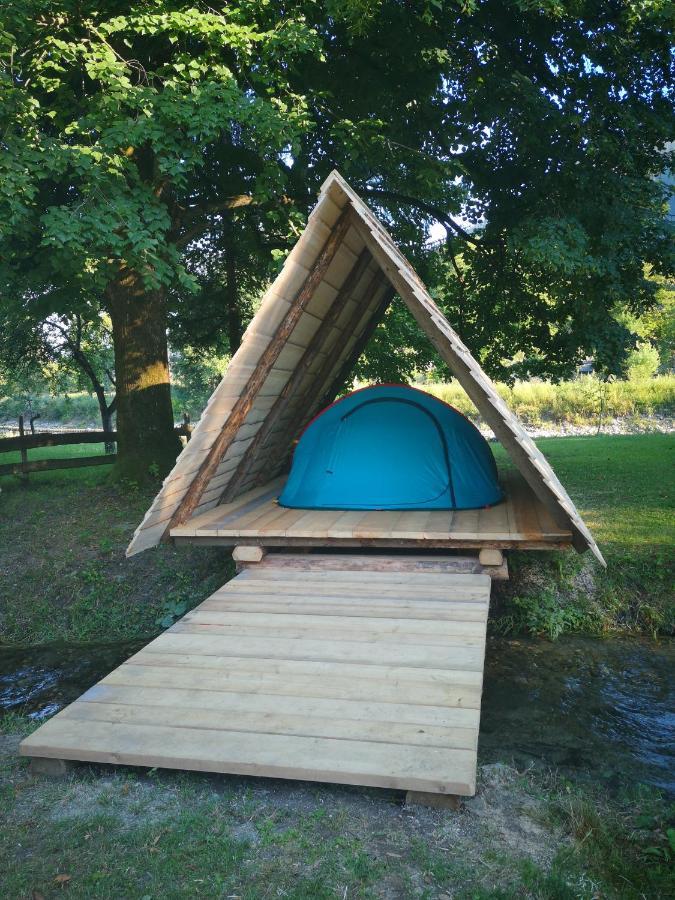 Kamp Na Otoku - Ljubno Ob Savinji Hotel Екстериор снимка