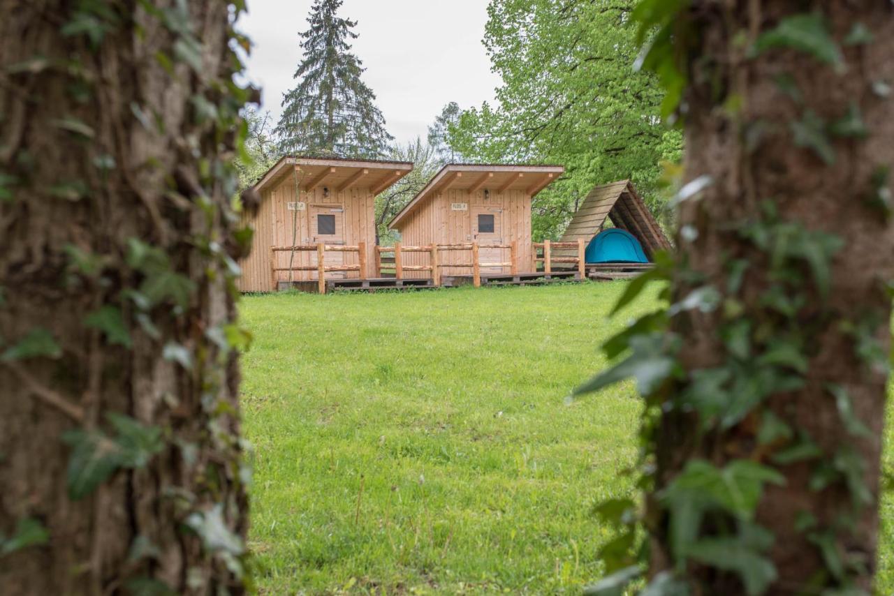 Kamp Na Otoku - Ljubno Ob Savinji Hotel Екстериор снимка