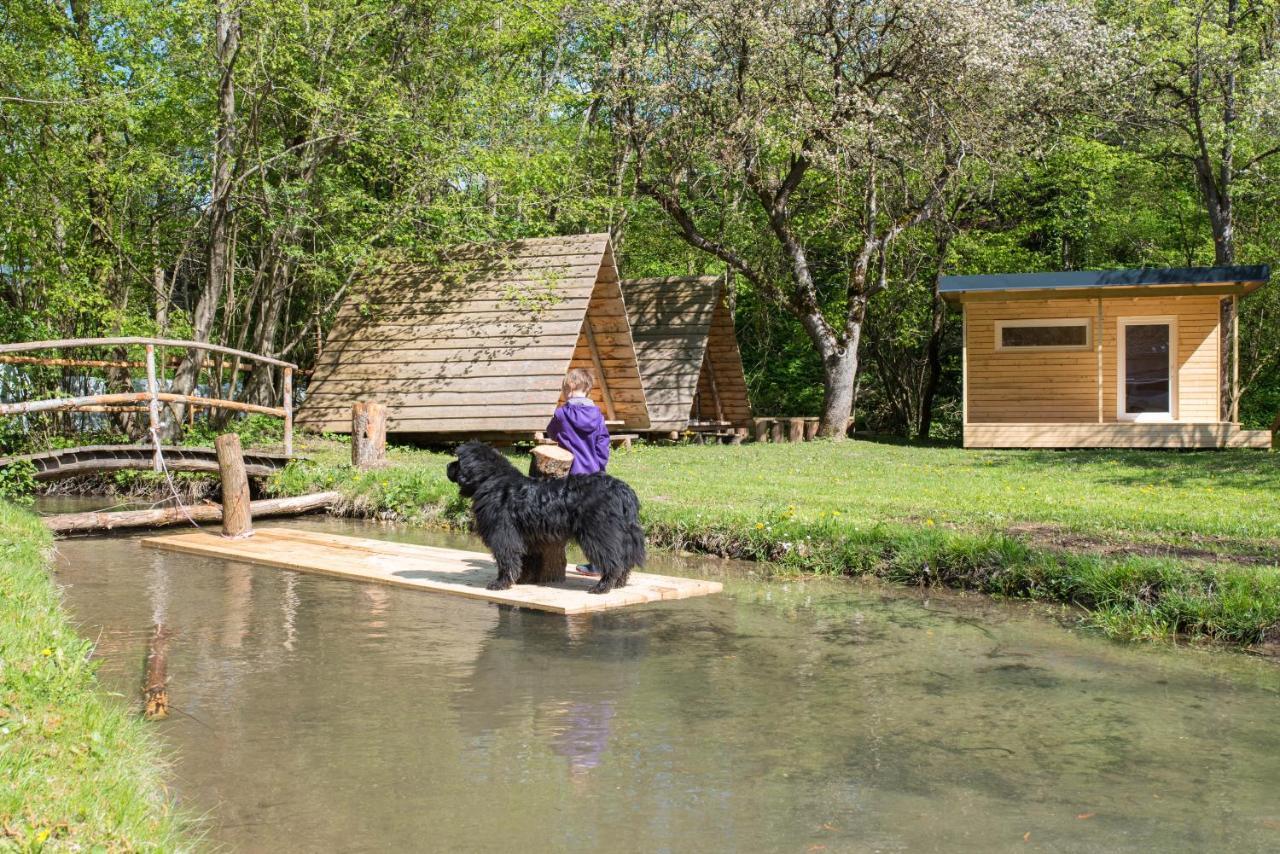 Kamp Na Otoku - Ljubno Ob Savinji Hotel Екстериор снимка